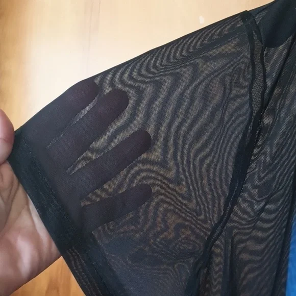 ֎5 FOR $25֍ (b2-15) Sheer tee 1X - Picture 5 of 5